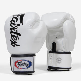 Rękawice do Muay Thai Fairtex BGV19 Deluxe Biały