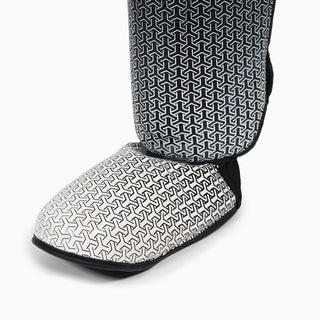 Ochraniacze piszczele z parapetem Adidas Pro Kickboxing WAKO Czarny-biały 