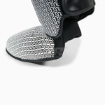 Ochraniacze piszczele z parapetem Adidas Pro Kickboxing WAKO Czarny-biały 