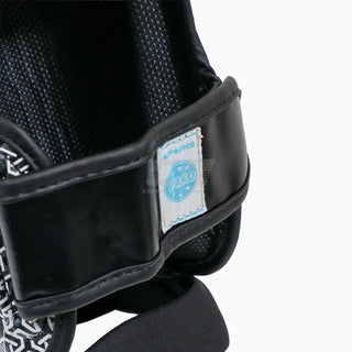 Ochraniacze piszczele z parapetem Adidas Pro Kickboxing WAKO Czarny-biały 