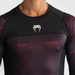 Rashguard Venum G-Fit Air długi rękaw Czarny-czerwony 