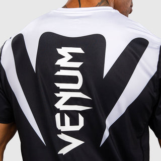 T-shirt Venum Attack 90 Dry Tech Czarny-biały-Combat Arena