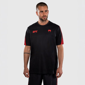 T-shirt Venum UFC Fight Week Unity czarno-czerwony 